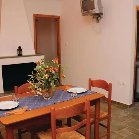 Two-bedroom Holiday In Andreas Paralio Holiday home