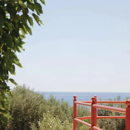 Holiday home Two-bedroom Holiday In Andreas Paralio Arkadiko Chorio