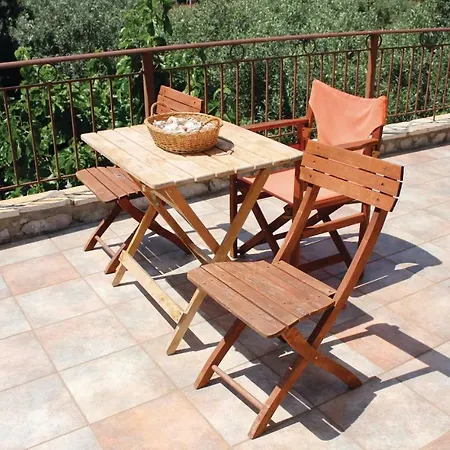Two-bedroom Holiday In Andreas Paralio