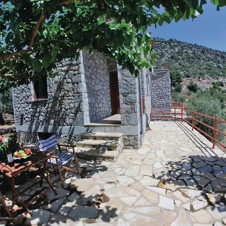 Holiday home Two-bedroom Holiday In Andreas Paralio