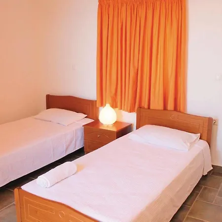 Two-bedroom Holiday In Andreas Paralio Holiday home
