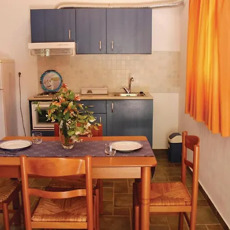 Holiday home Two-bedroom Holiday In Andreas Paralio Arkadiko Chorio